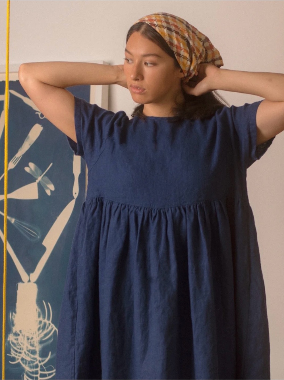 Beaton Linen ‘River’ Dress in Basil Sz M - Picture 2 of 5